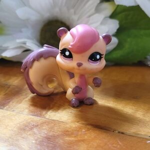 Littlest Pet Shop LPS #1601 Squirrel Yellow Purple Pink Eyes 2007 B